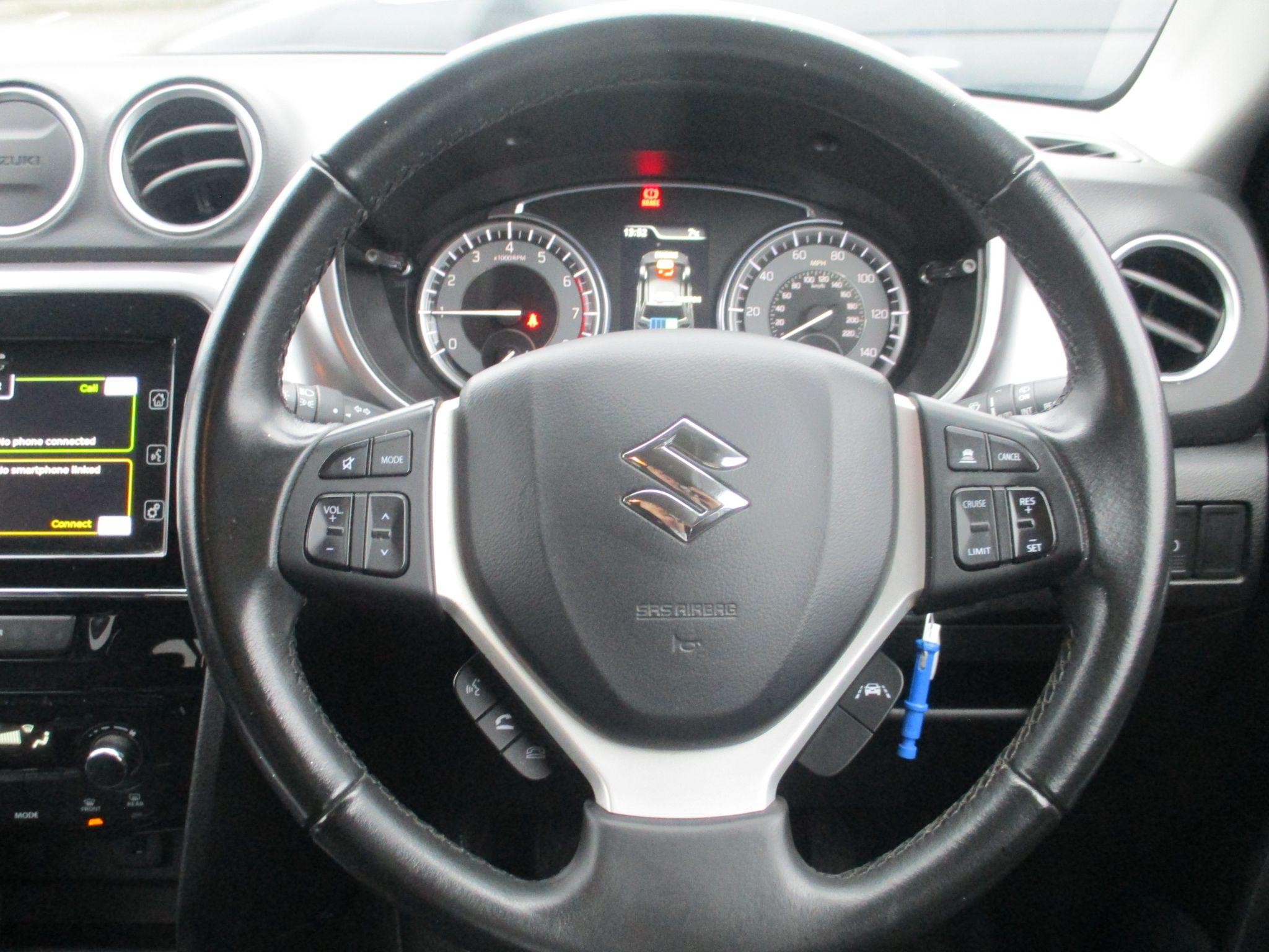 Suzuki Vitara Image 17