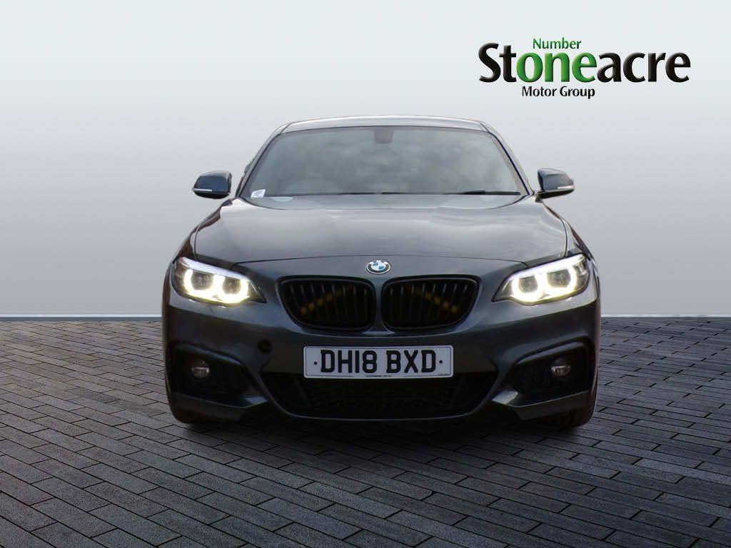 BMW 2 Series Image 8