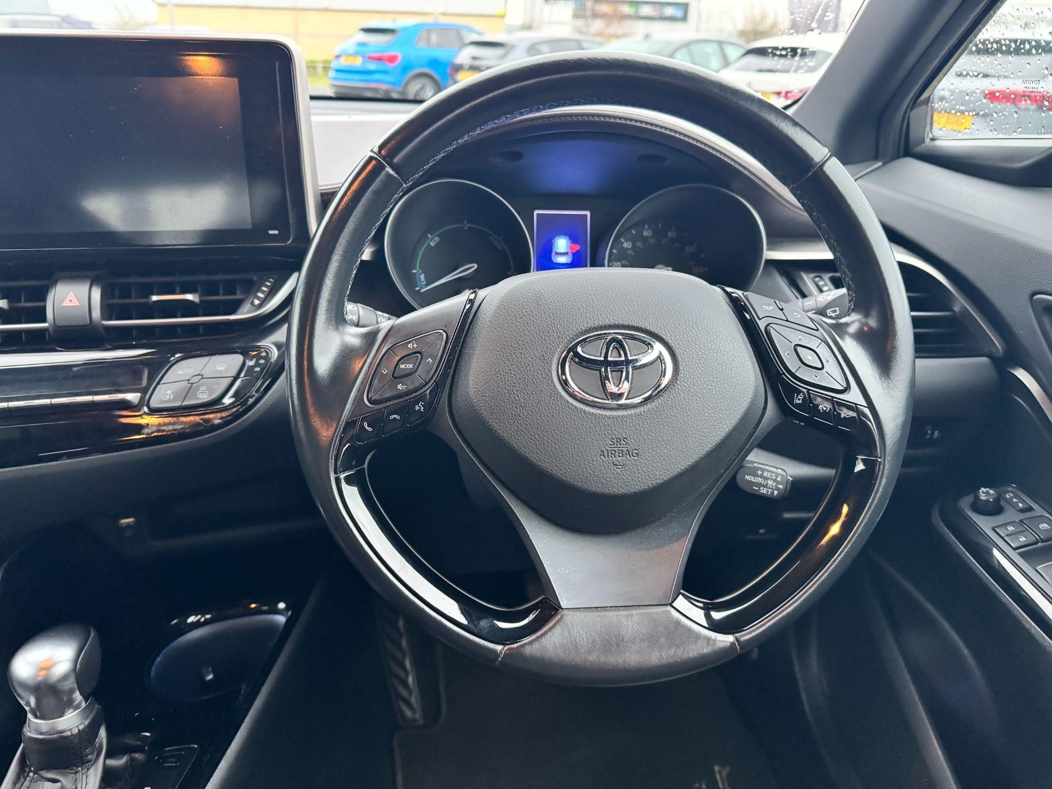 Toyota C-HR Image 19