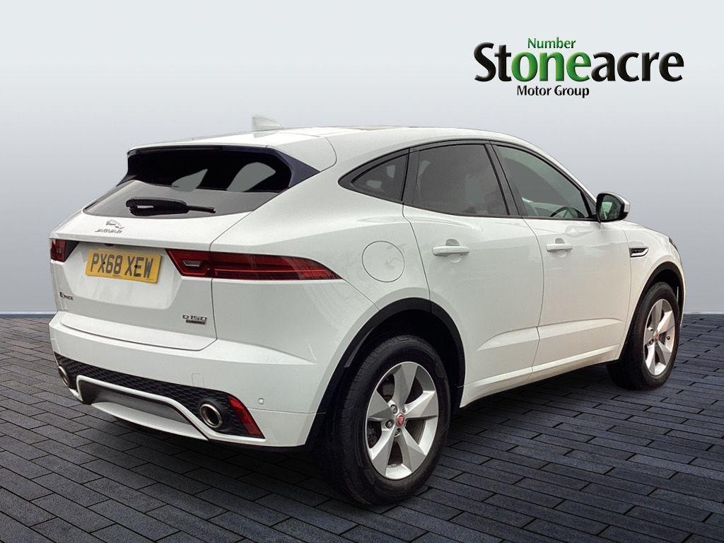 Jaguar E-Pace Image 8