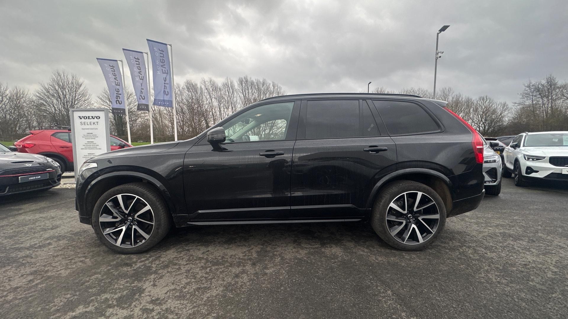 Volvo XC90 Image 8