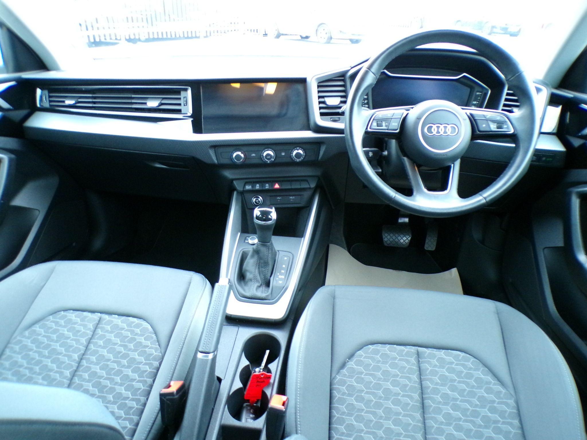 Audi A1 Image 16