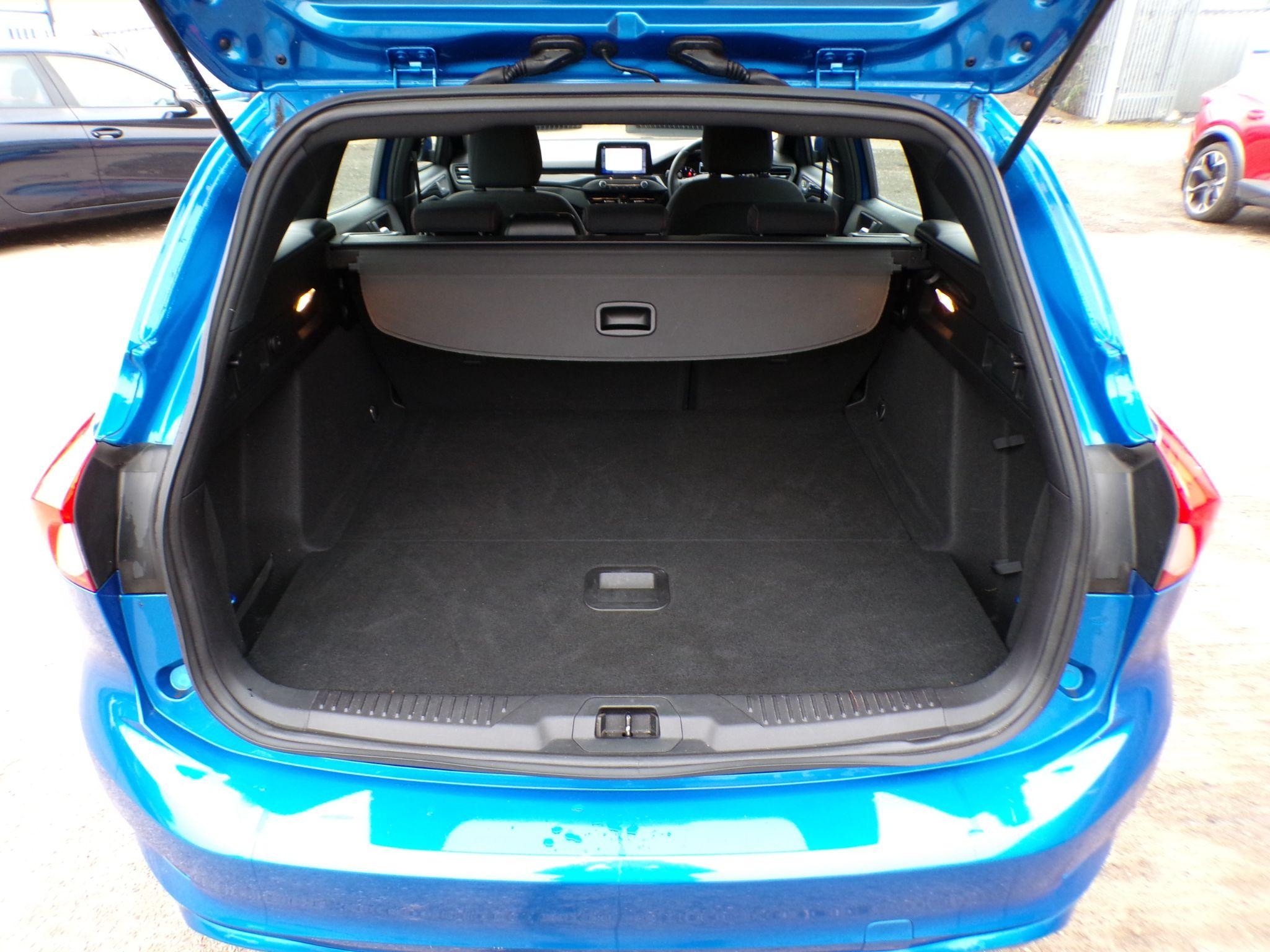 Ford Focus Image 10