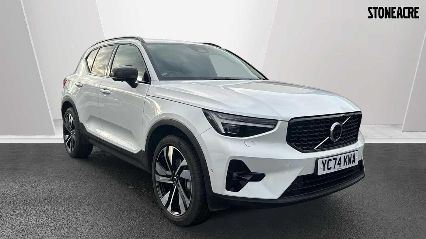 Volvo XC40 Image 1