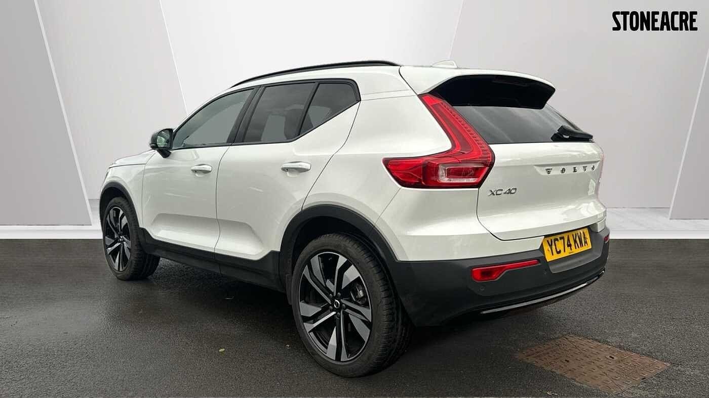 Volvo XC40 Image 2