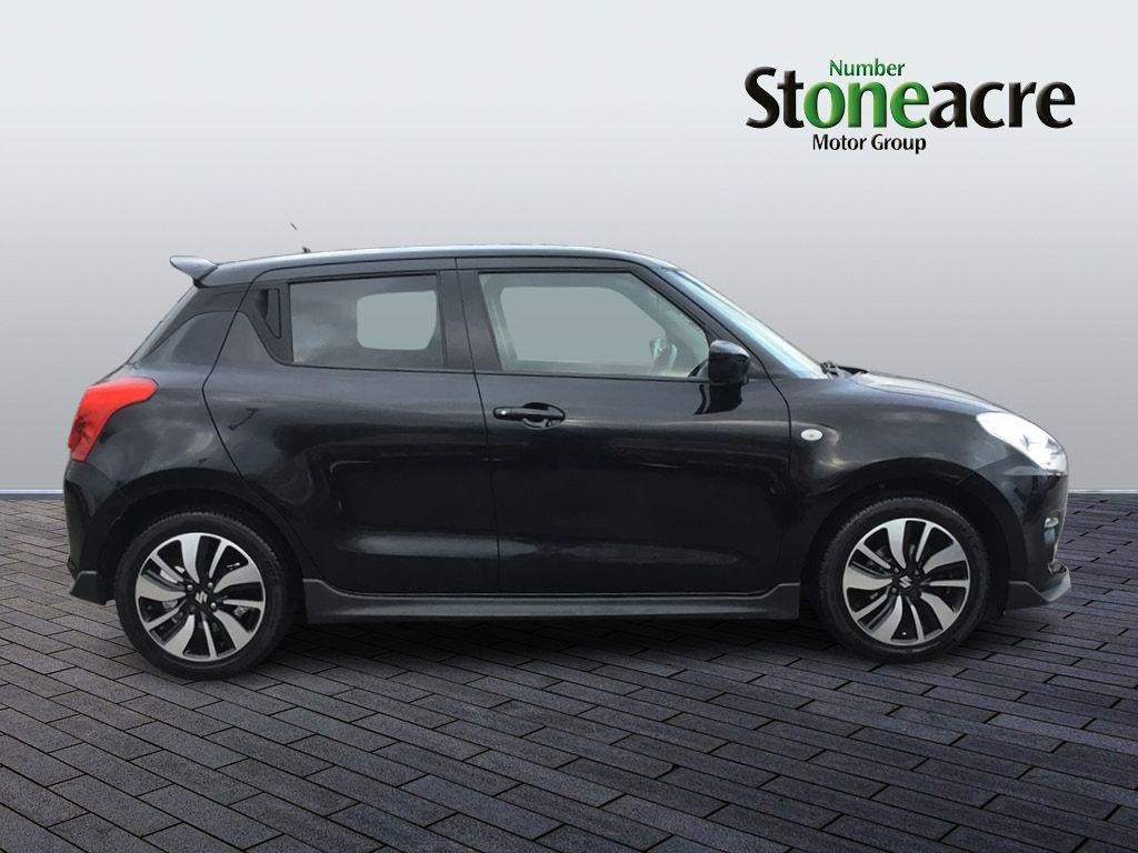 Suzuki Swift Image 2