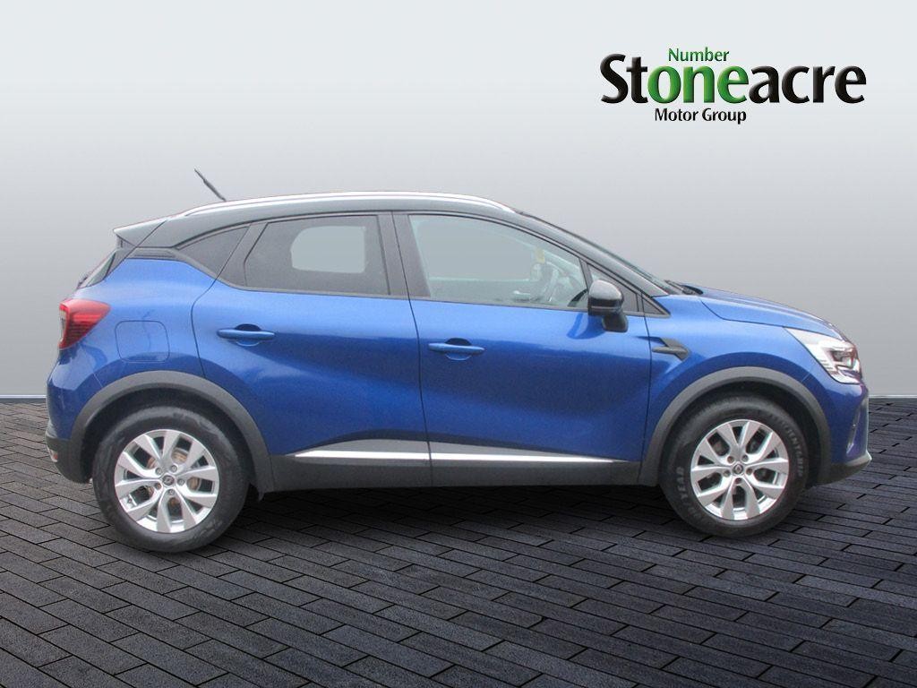 Renault Captur Image 2