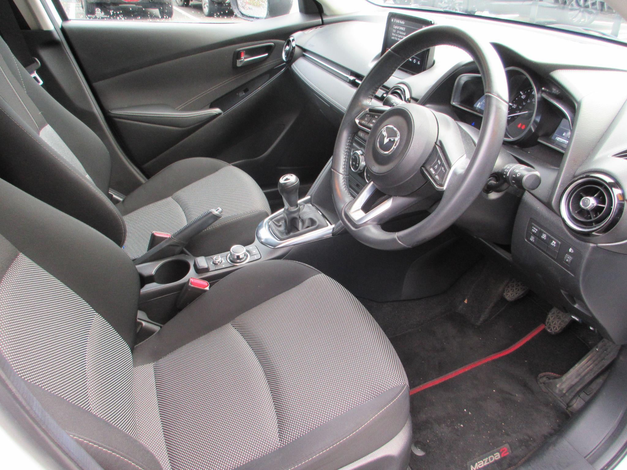 Mazda2 Image 11