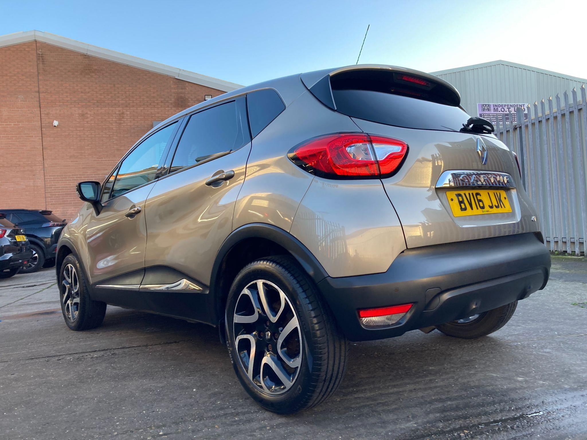 Renault Captur Image 33