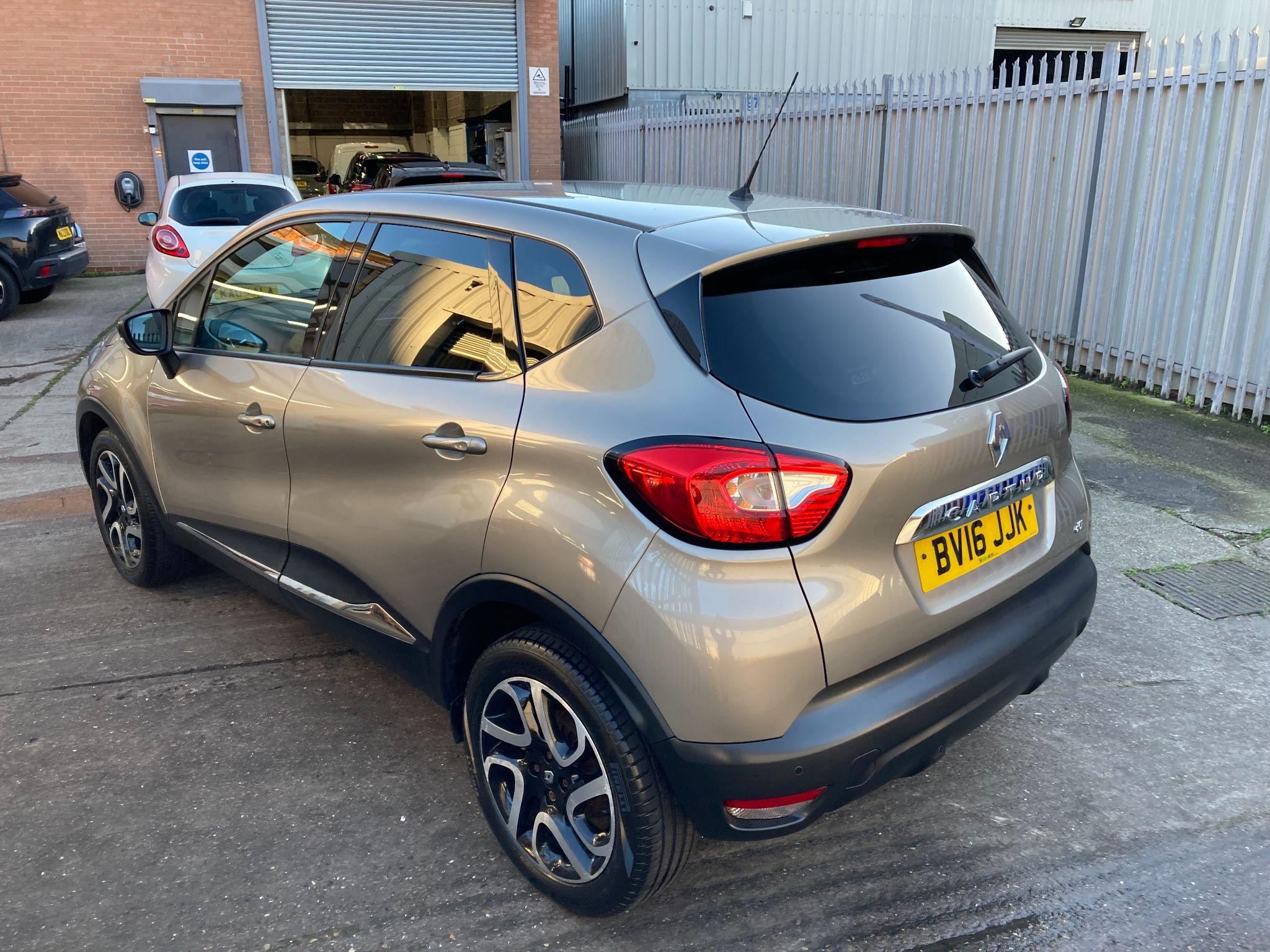 Renault Captur Image 34