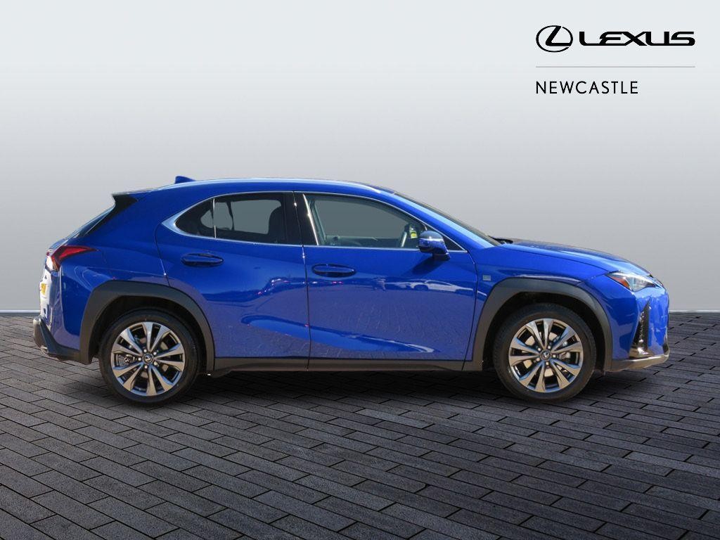 Lexus UX Image 4