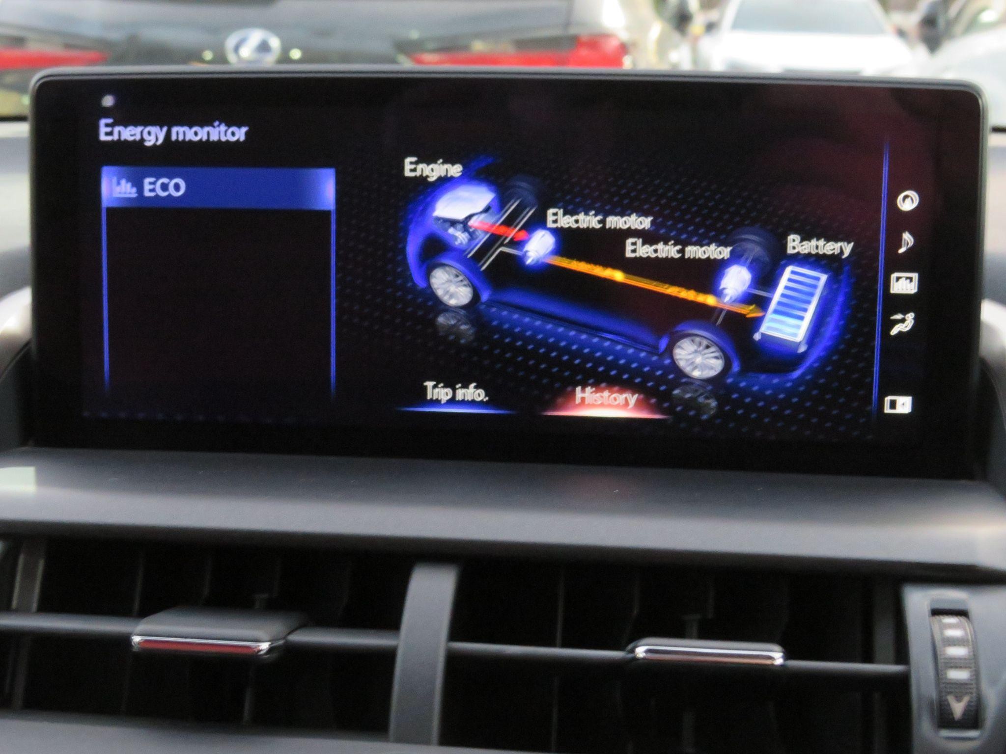 Lexus NX Self-Charging Hybrid Image 38