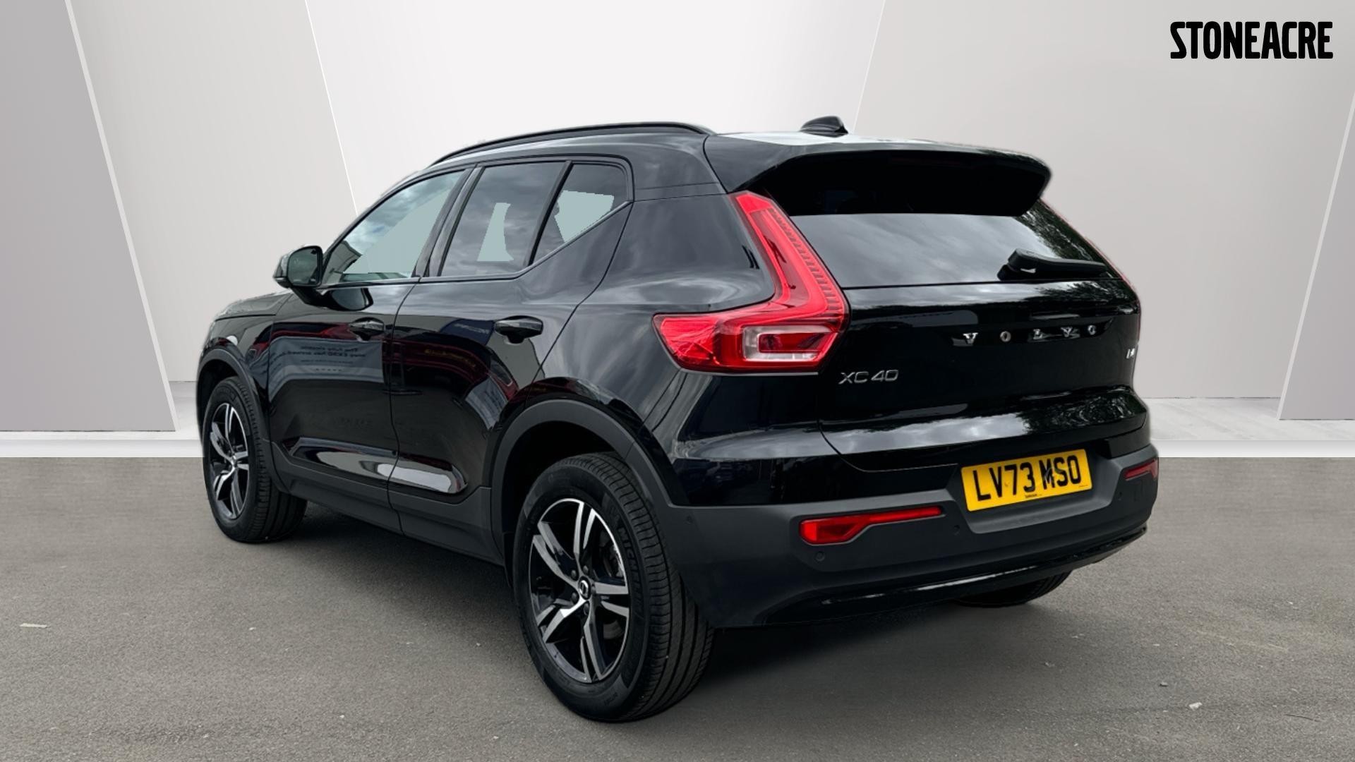 Volvo XC40 Image 2