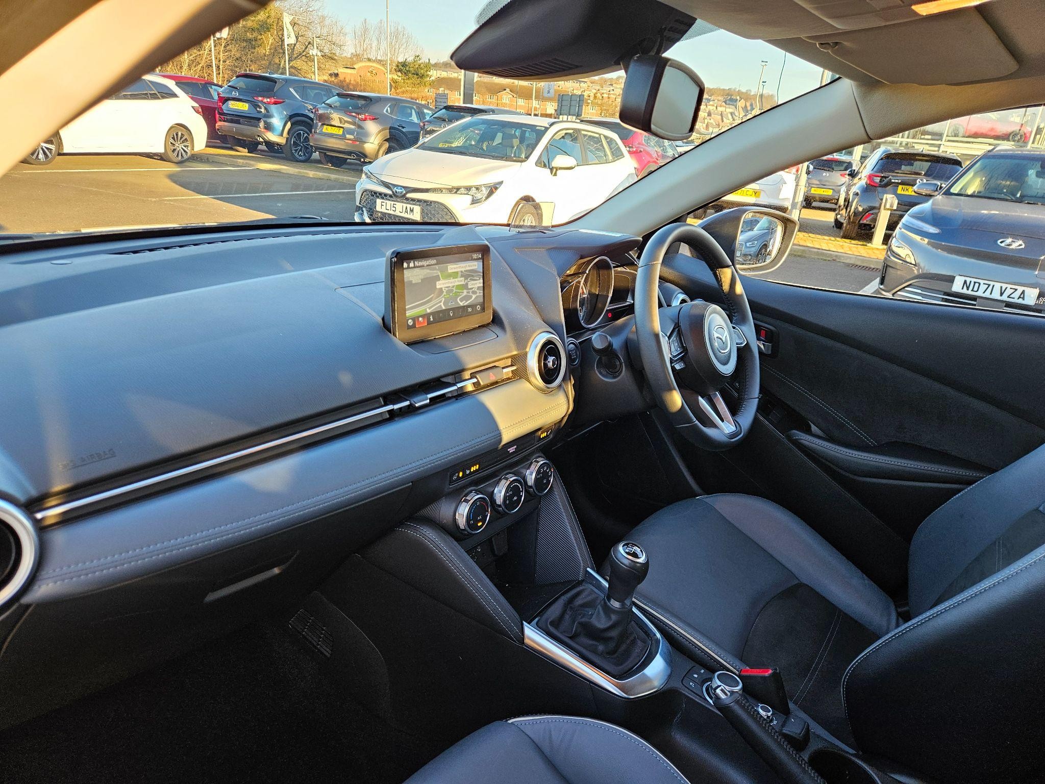 Mazda2 Image 11