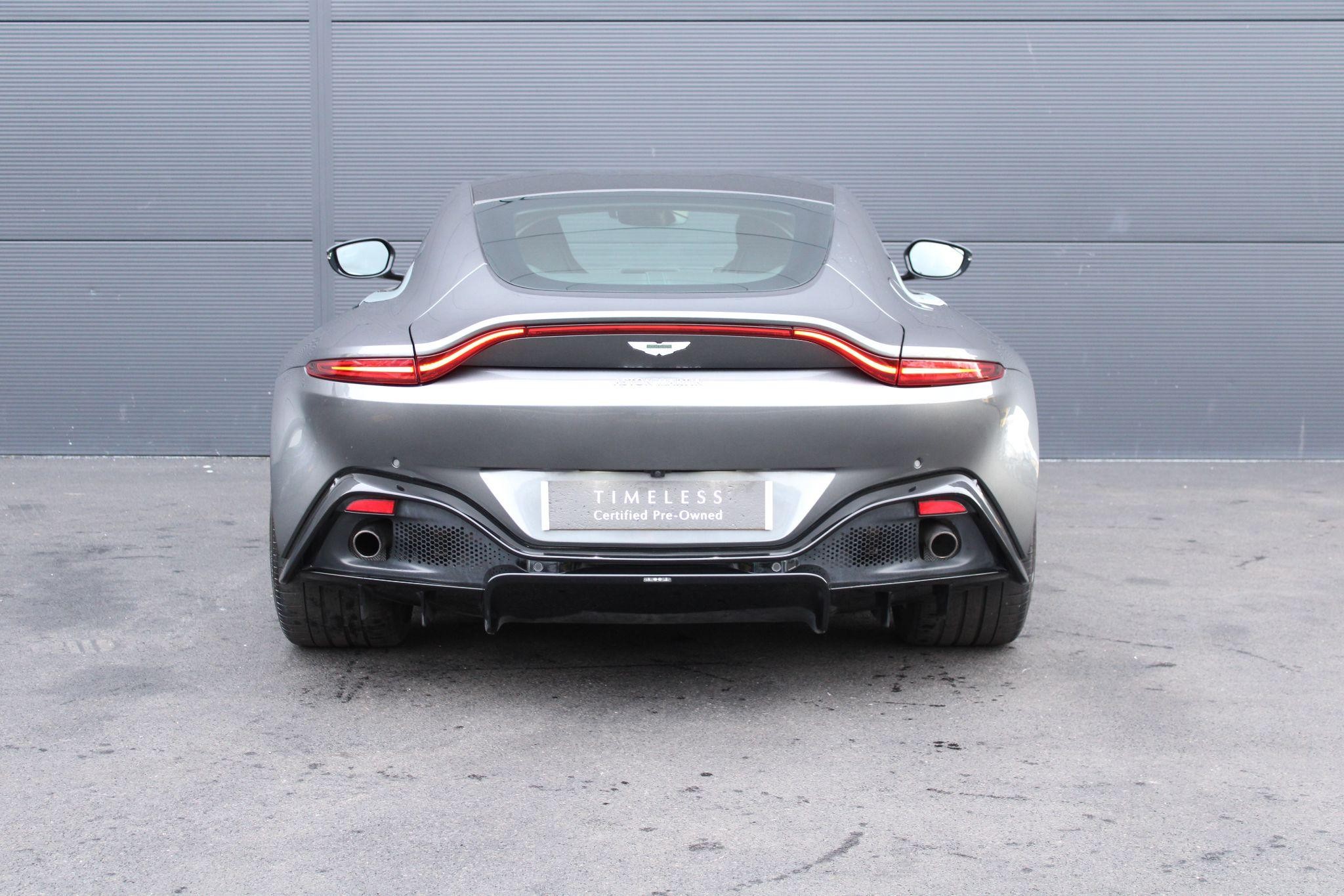 Aston Martin Vantage Image 6