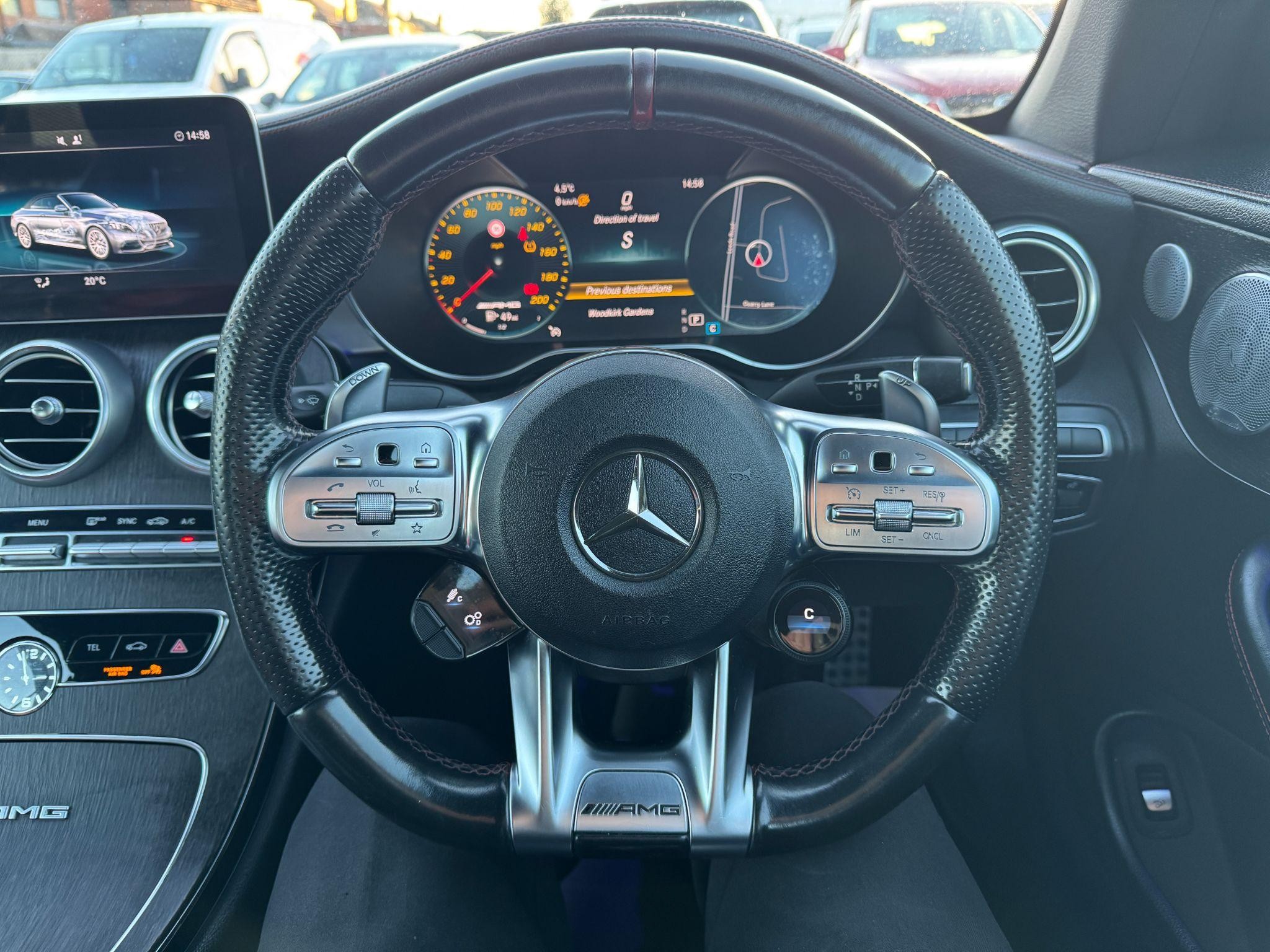 Mercedes-Benz C-Class Image 22