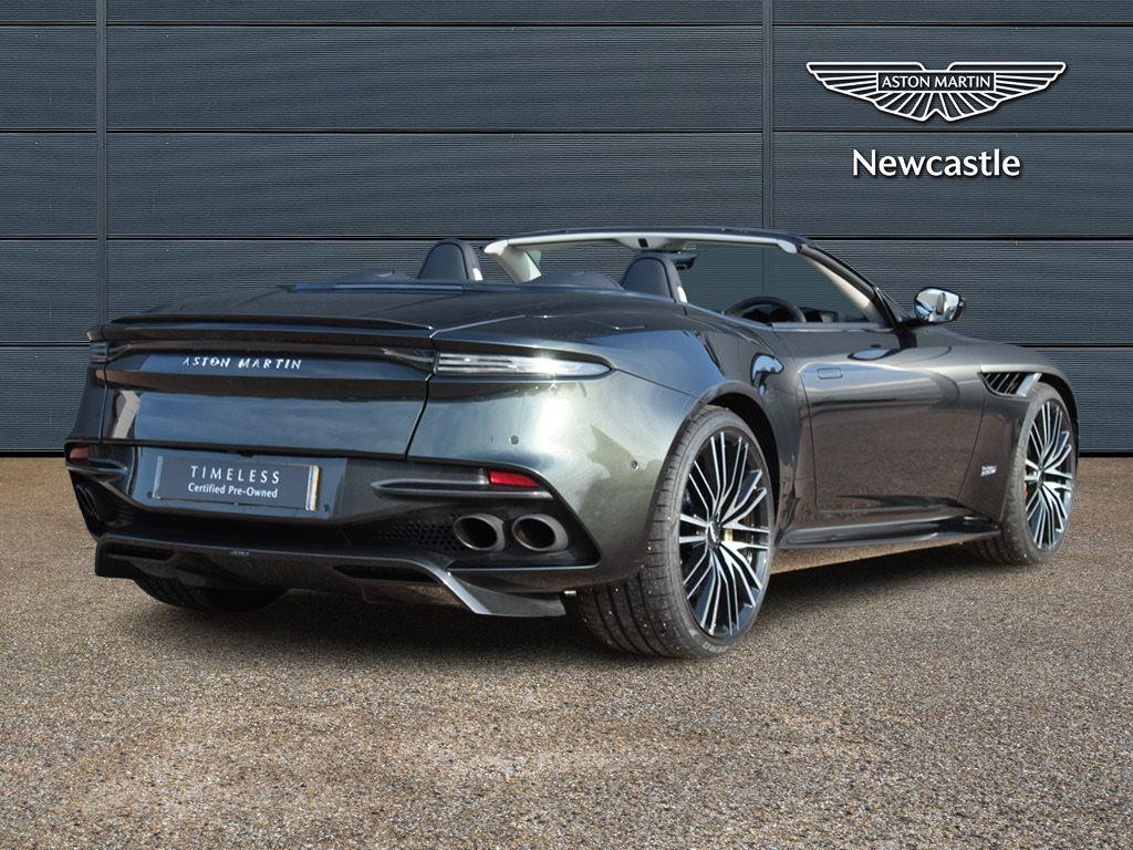 Aston Martin DBS Image 3