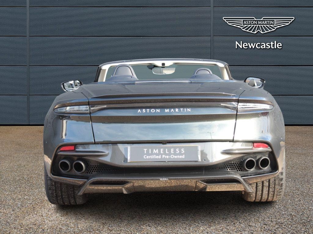 Aston Martin DBS Image 4