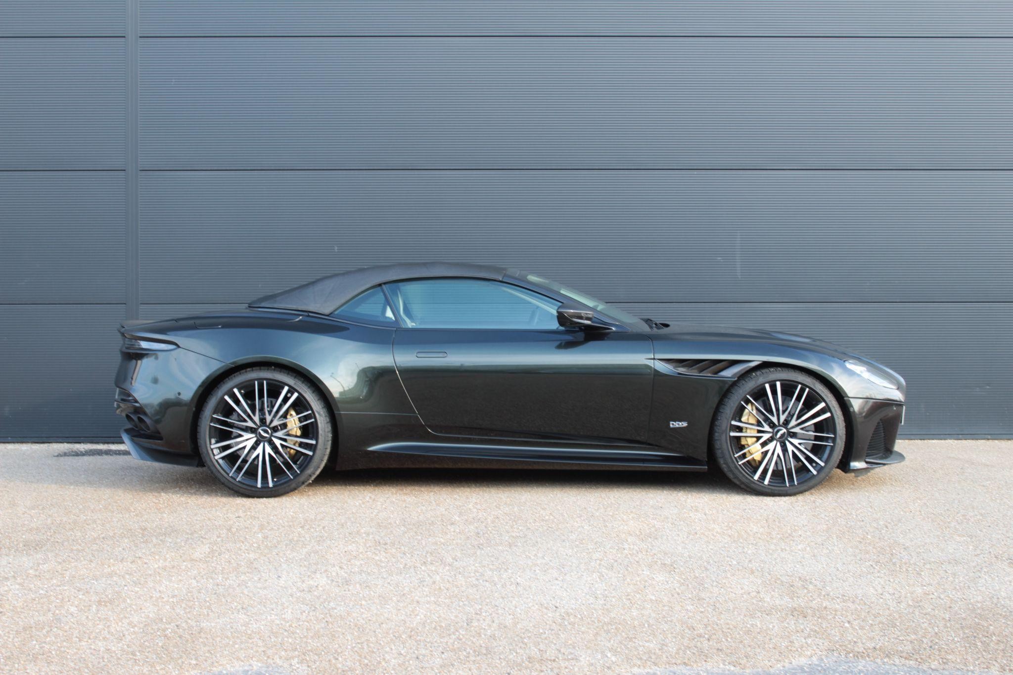 Aston Martin DBS Image 41