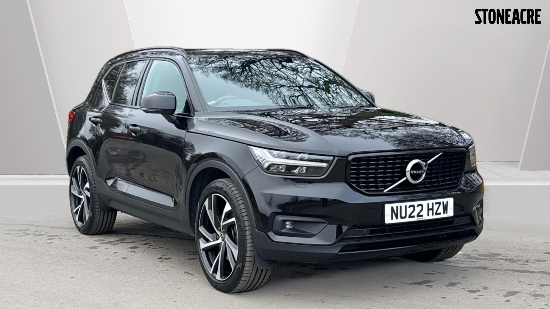 Volvo XC40 Image 1