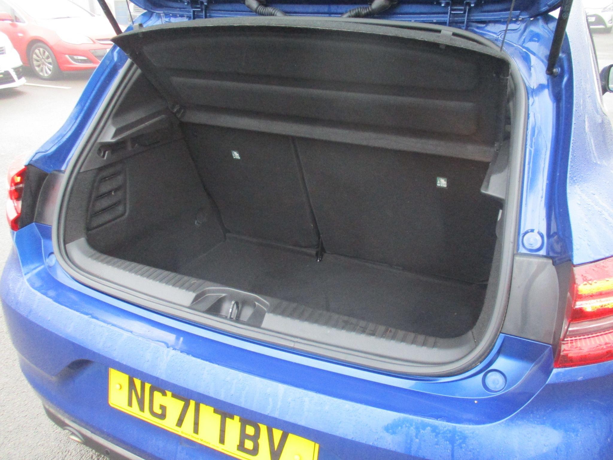 Renault Clio Image 16