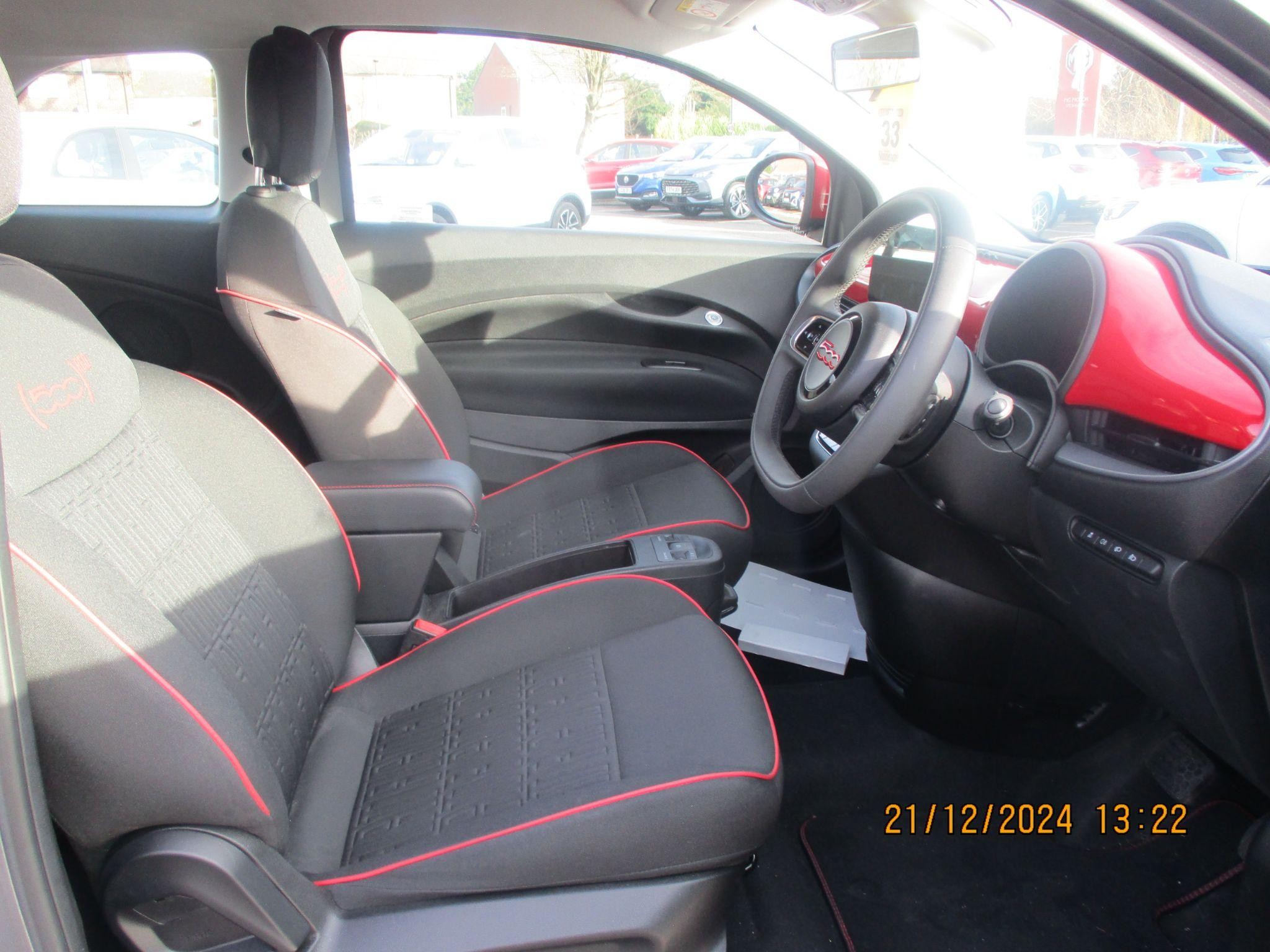 Fiat 500e Image 13