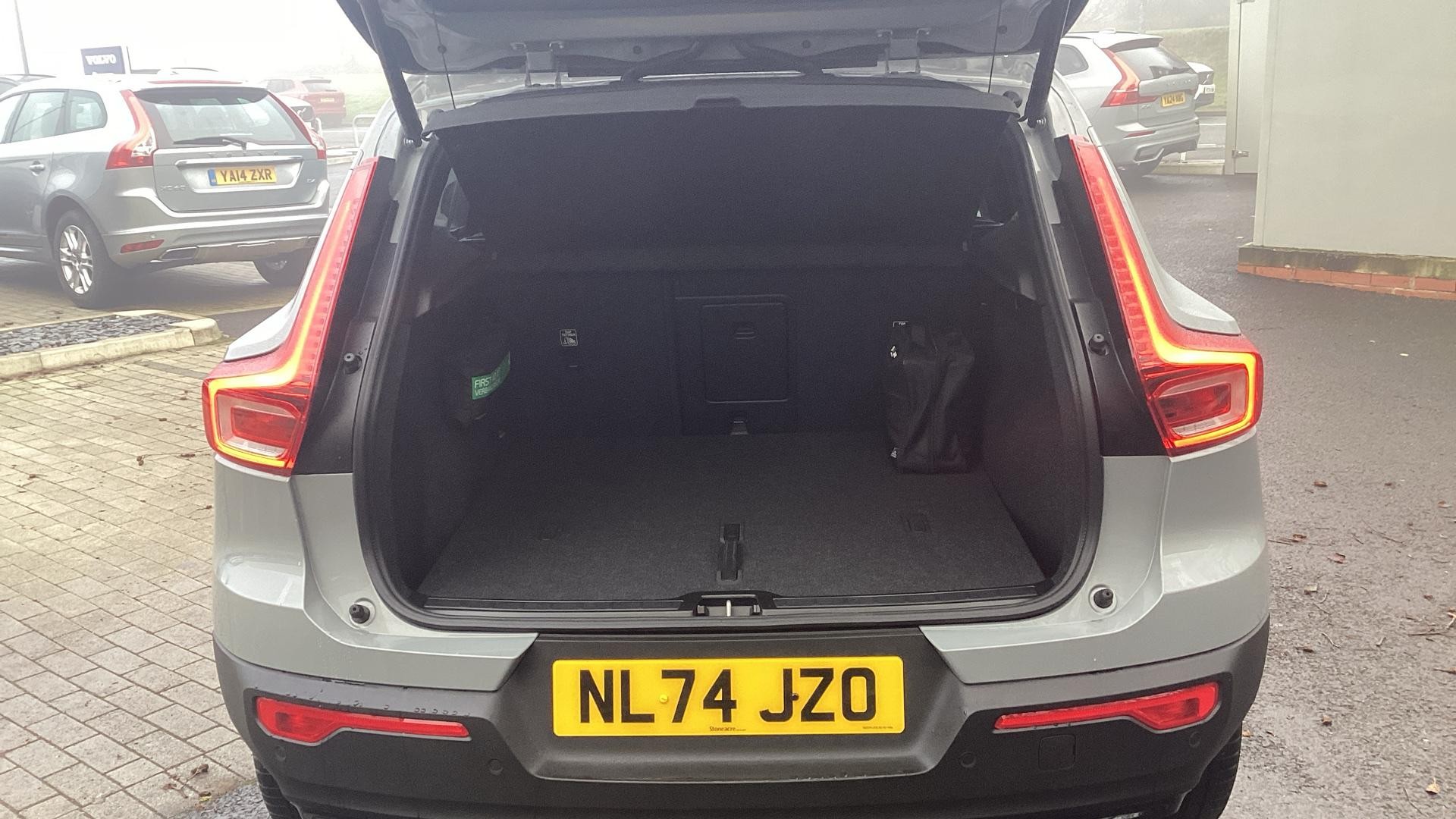 Volvo XC40 Image 17