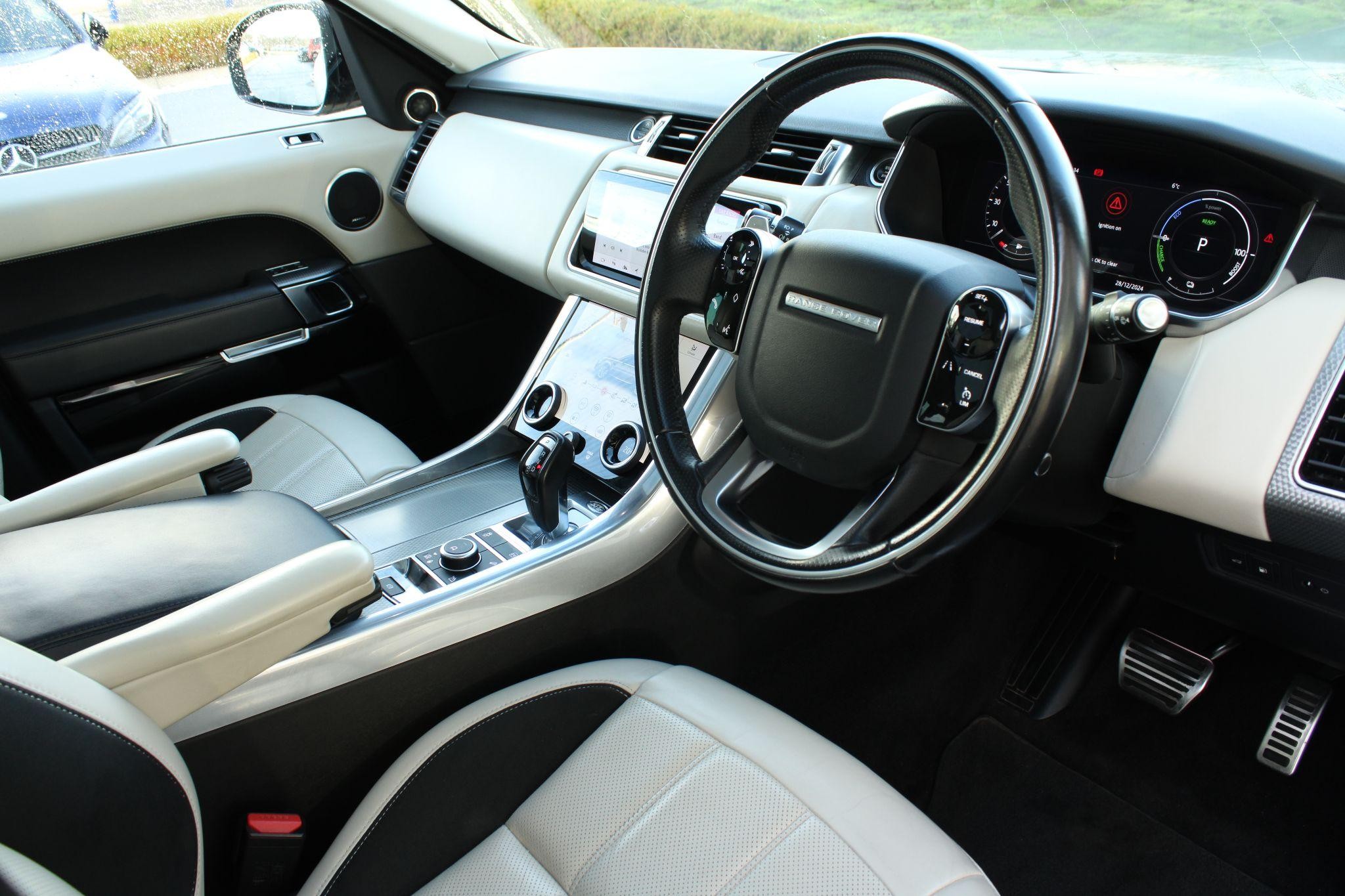 Land Rover Range Rover Sport Image 9