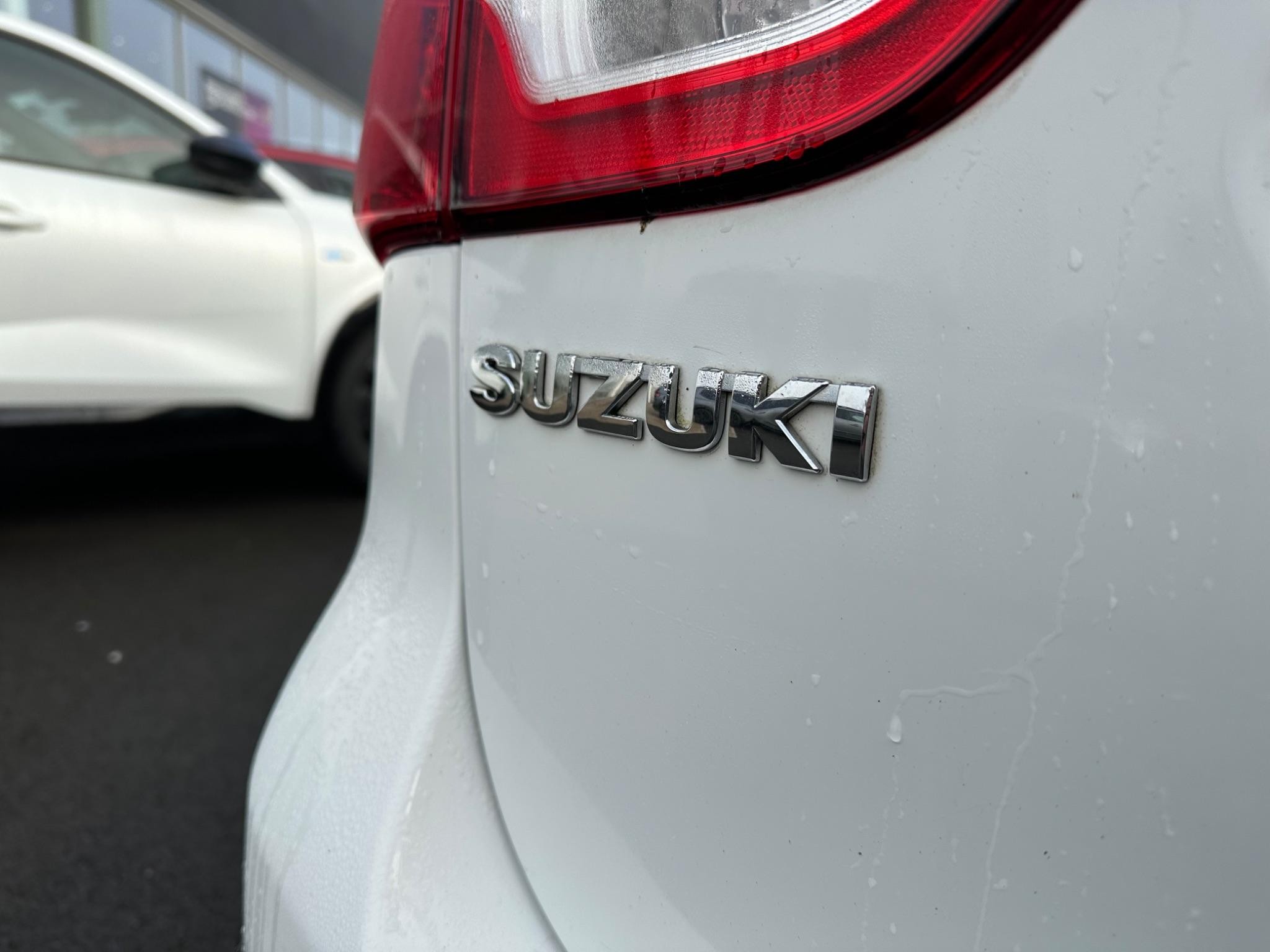 Suzuki SX4 S-Cross Image 1