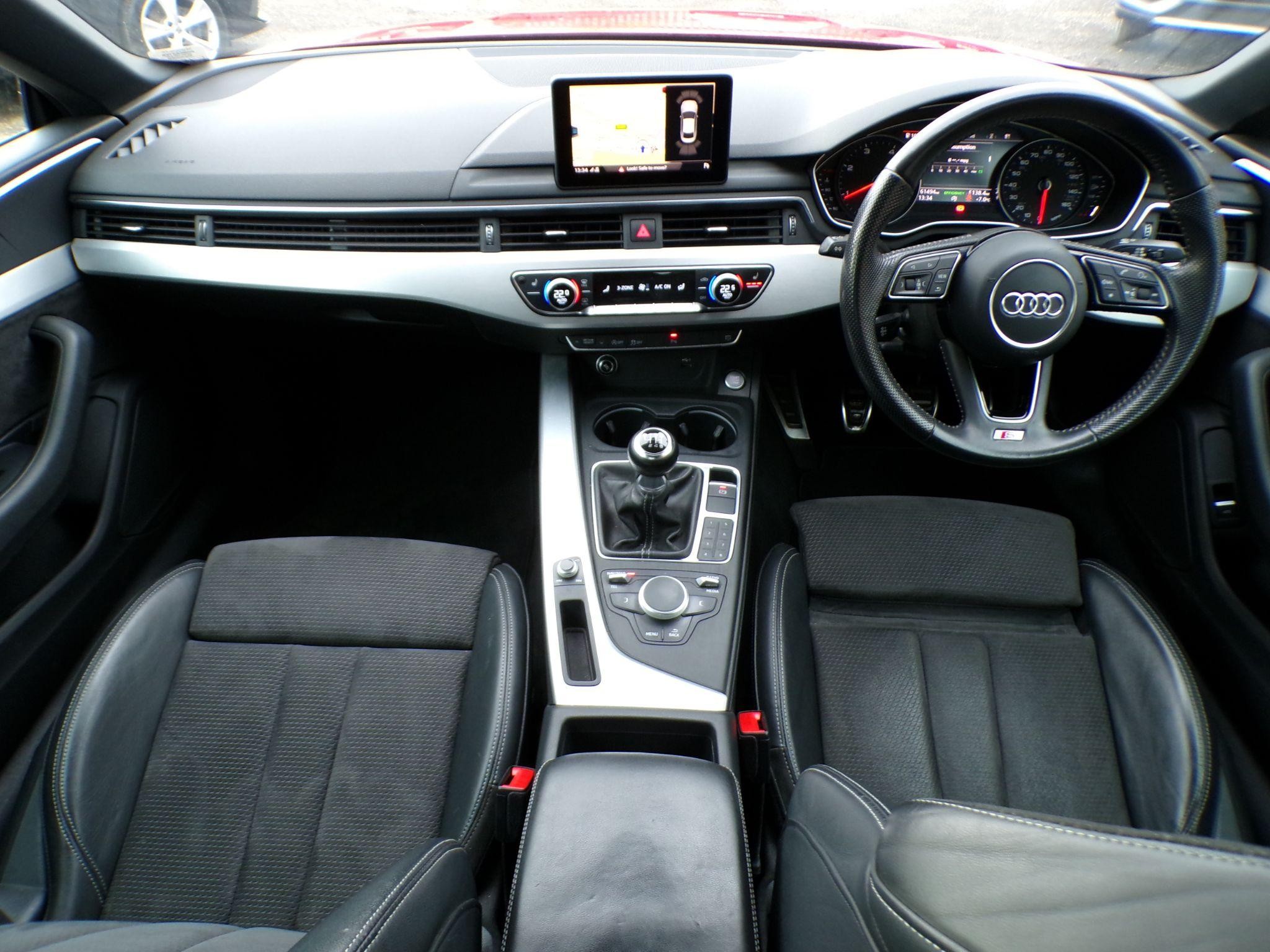 Audi A5 Image 12