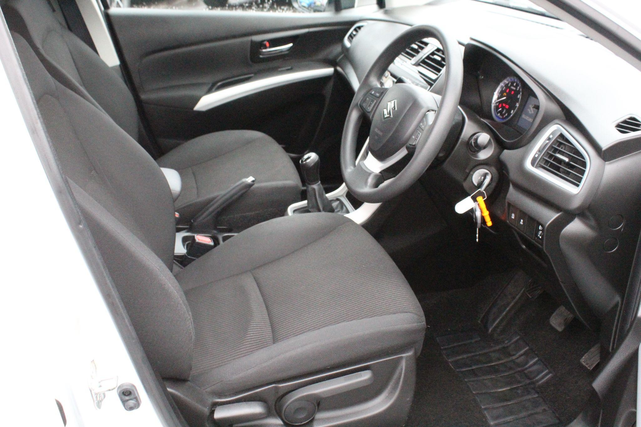 Suzuki SX4 S-Cross Image 11