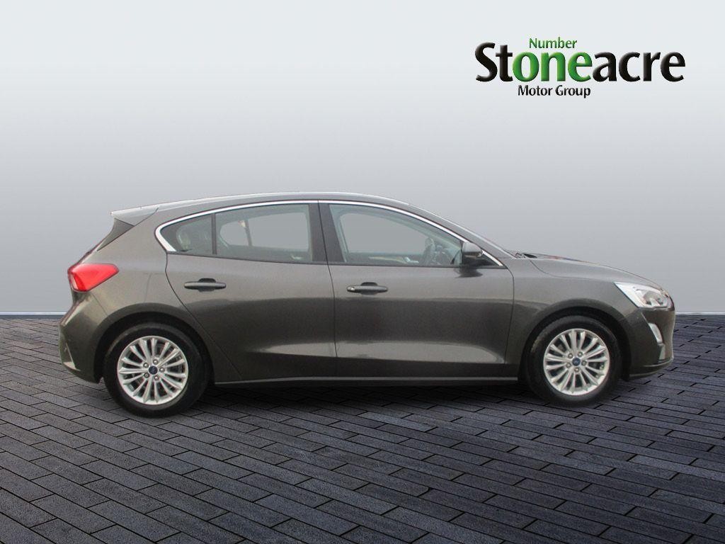 Ford Focus Image 2