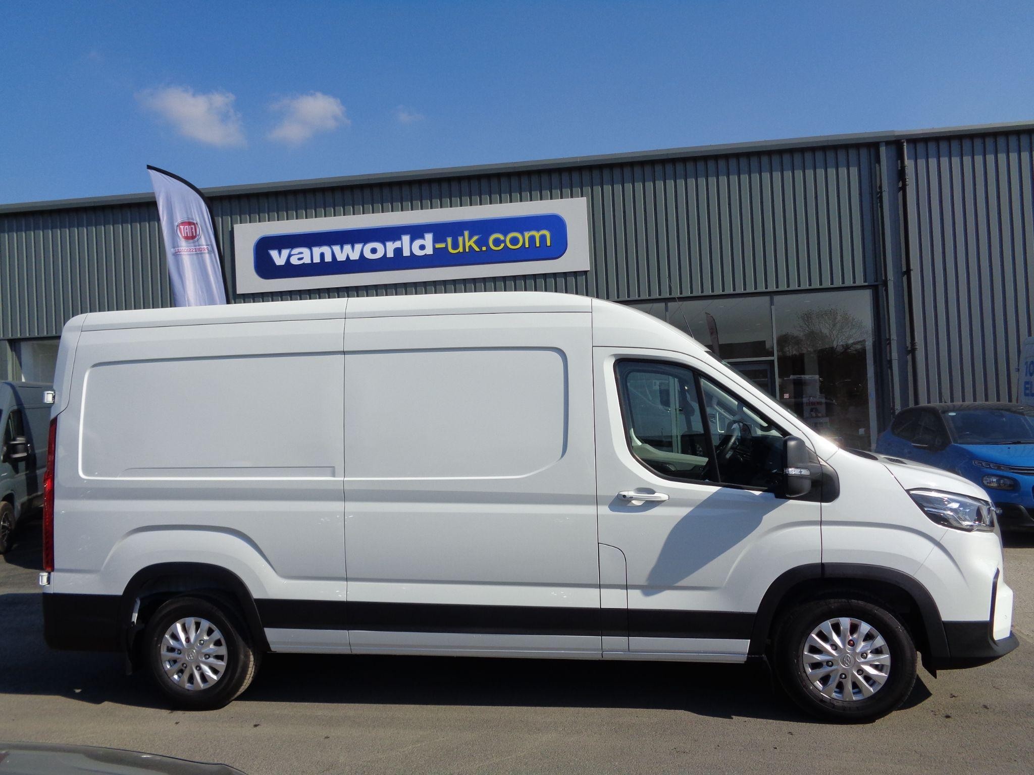 Maxus Deliver 9 Image 1