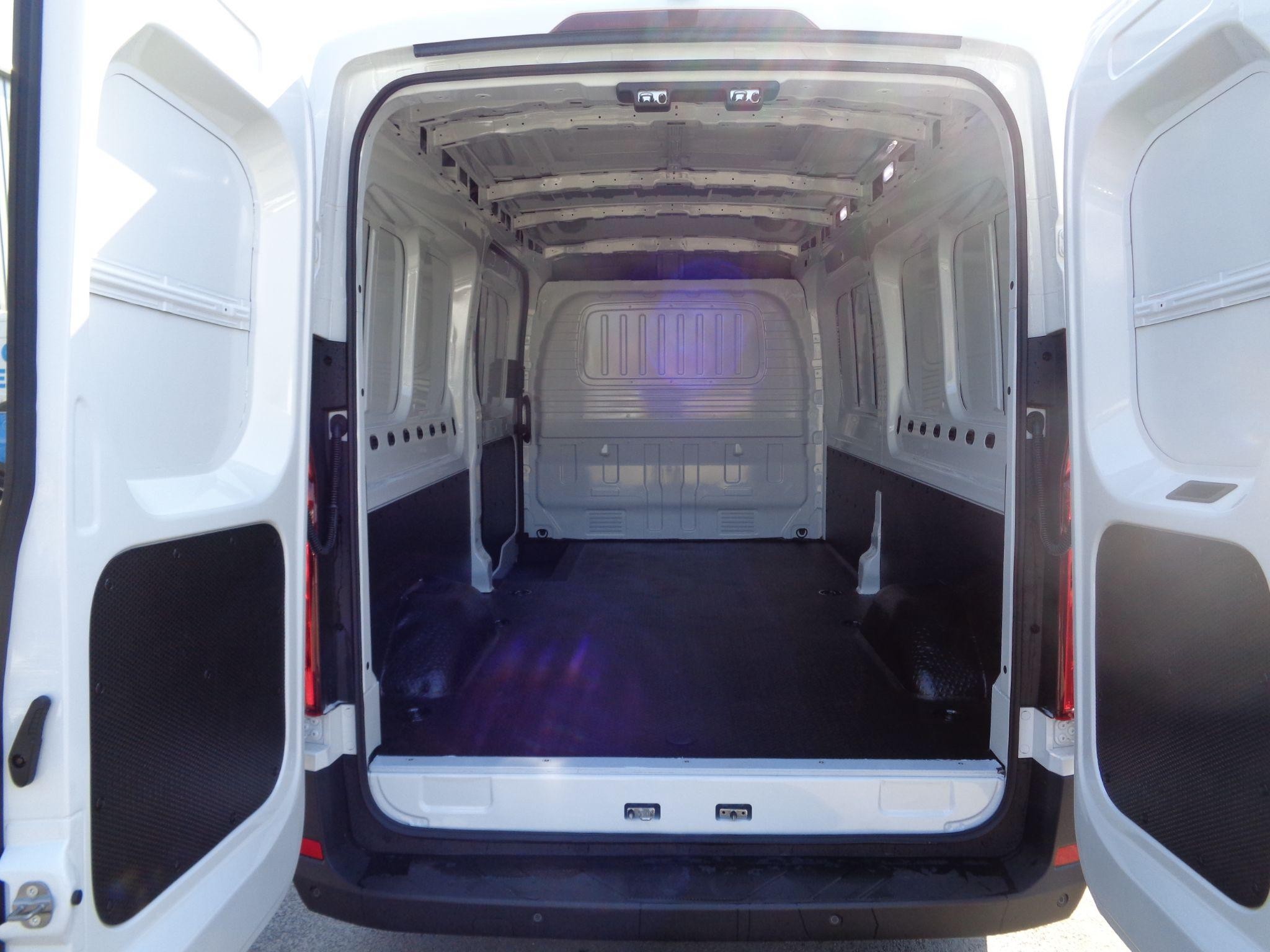 Maxus Deliver 9 Image 10