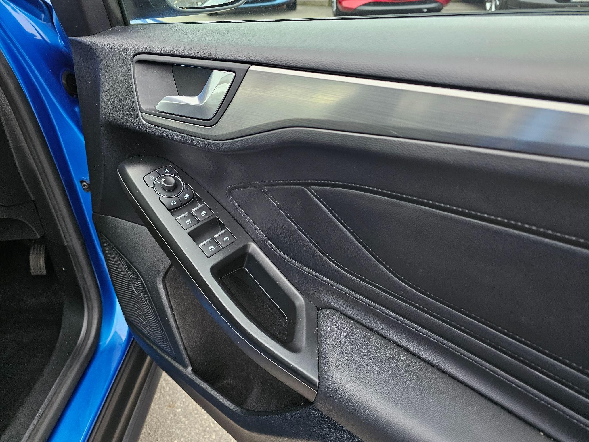 Ford Focus Image 17