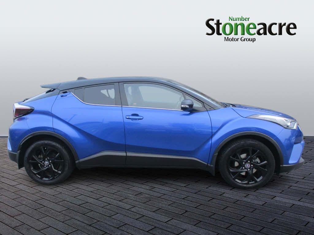 Toyota C-HR Self-Charging Hybrid Image 2