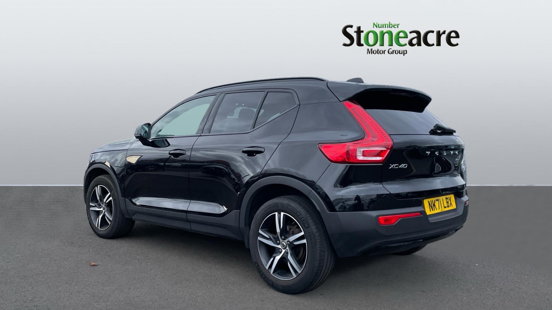 Volvo XC40 Image 2