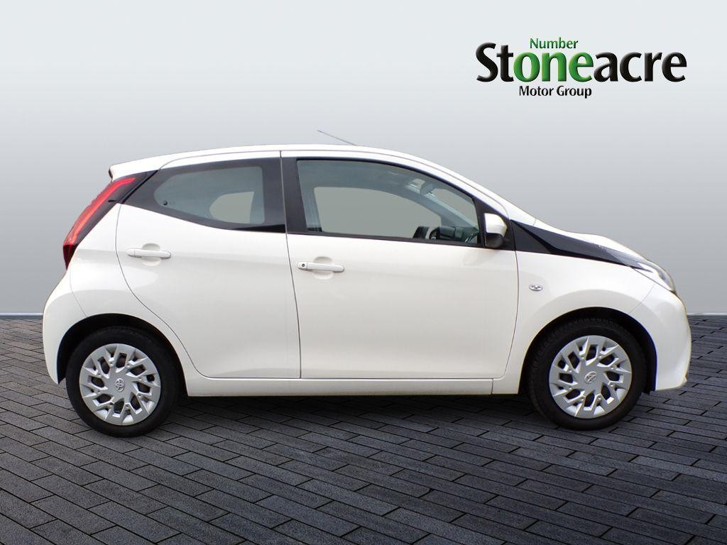 Toyota Aygo Image 2