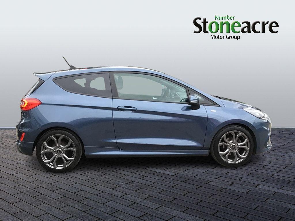 Ford Fiesta Image 2