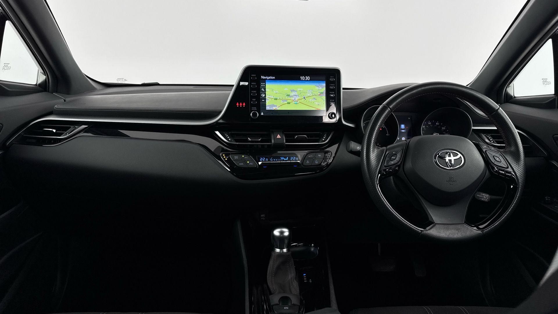 Toyota C-HR Image 11