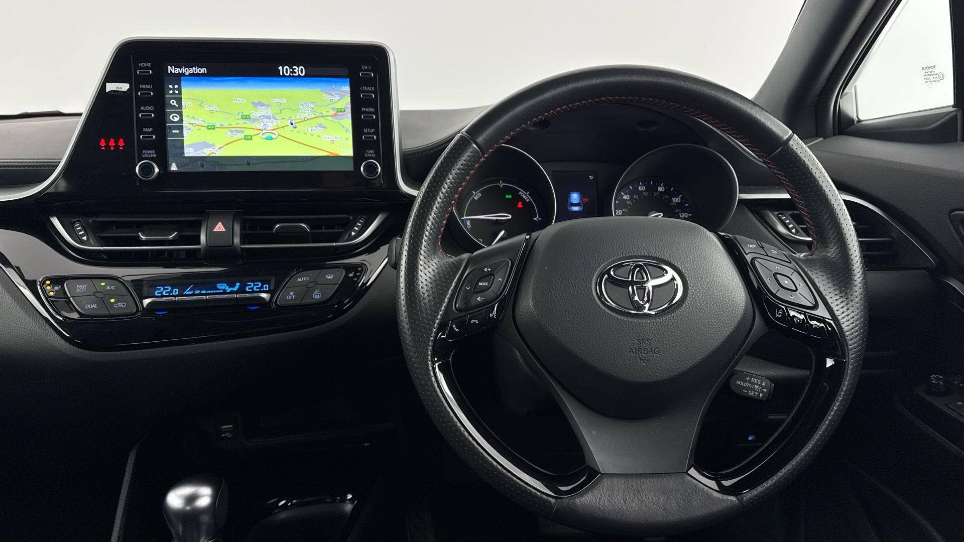 Toyota C-HR Image 12