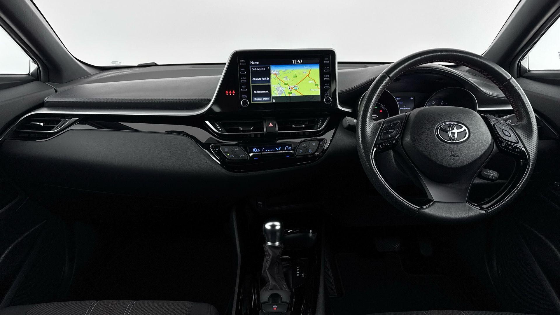 Toyota C-HR Image 11