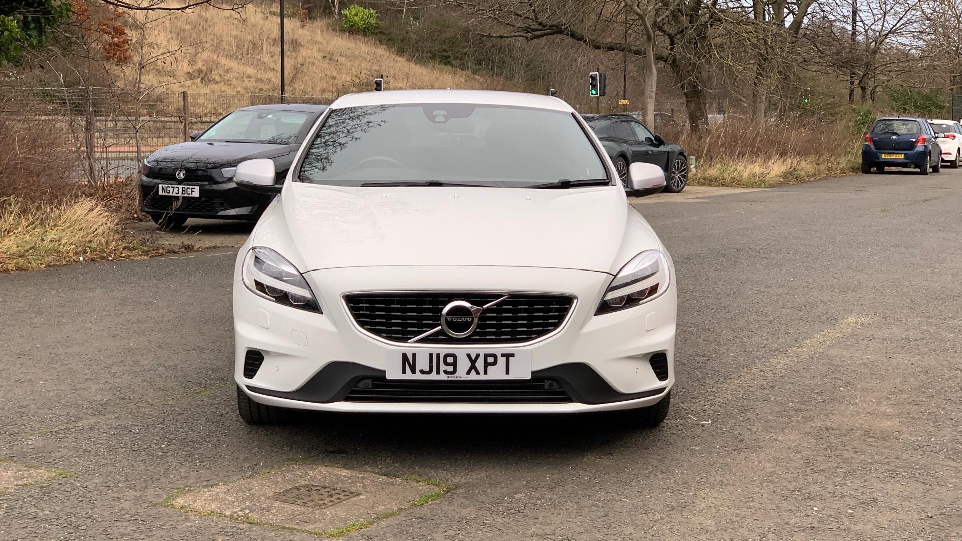 Volvo V40 Image 12