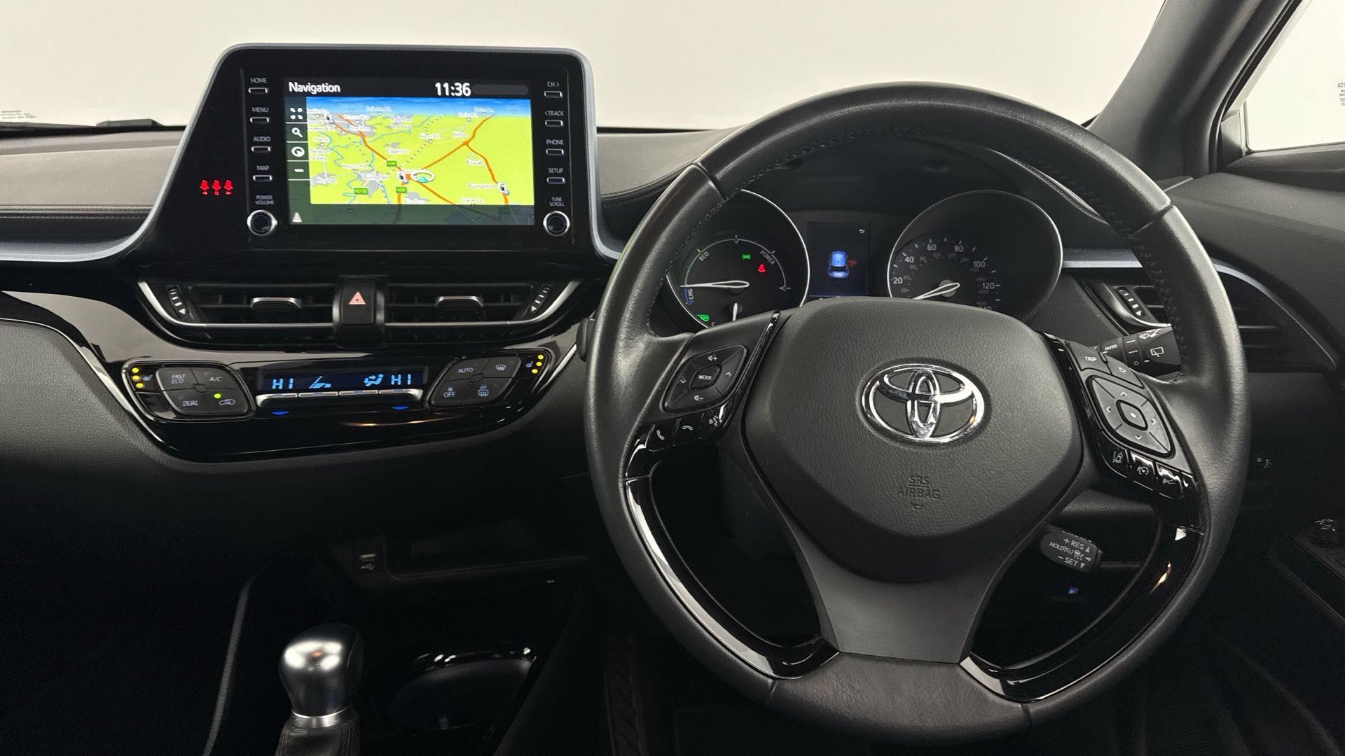 Toyota C-HR Image 8