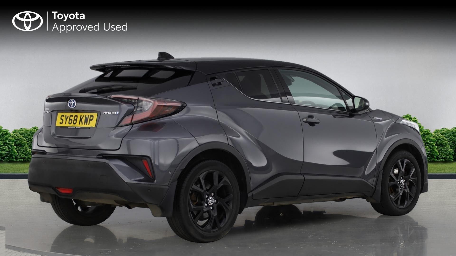 Toyota C-HR Image 4