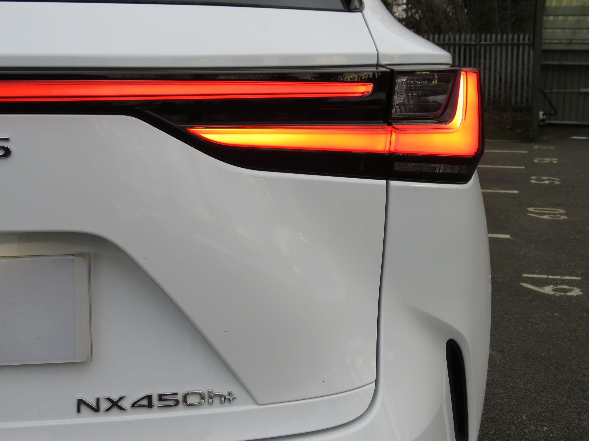 Lexus NX Image 36