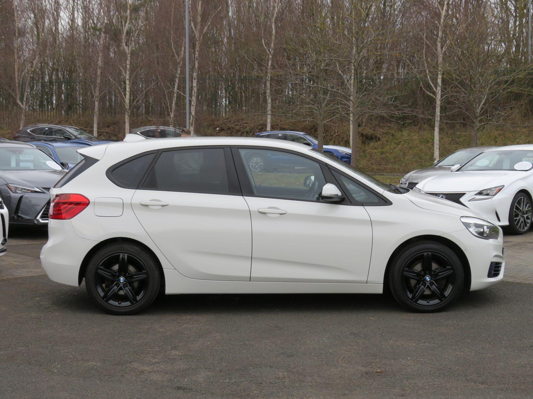 BMW 2 Series Active Tourer Image 2