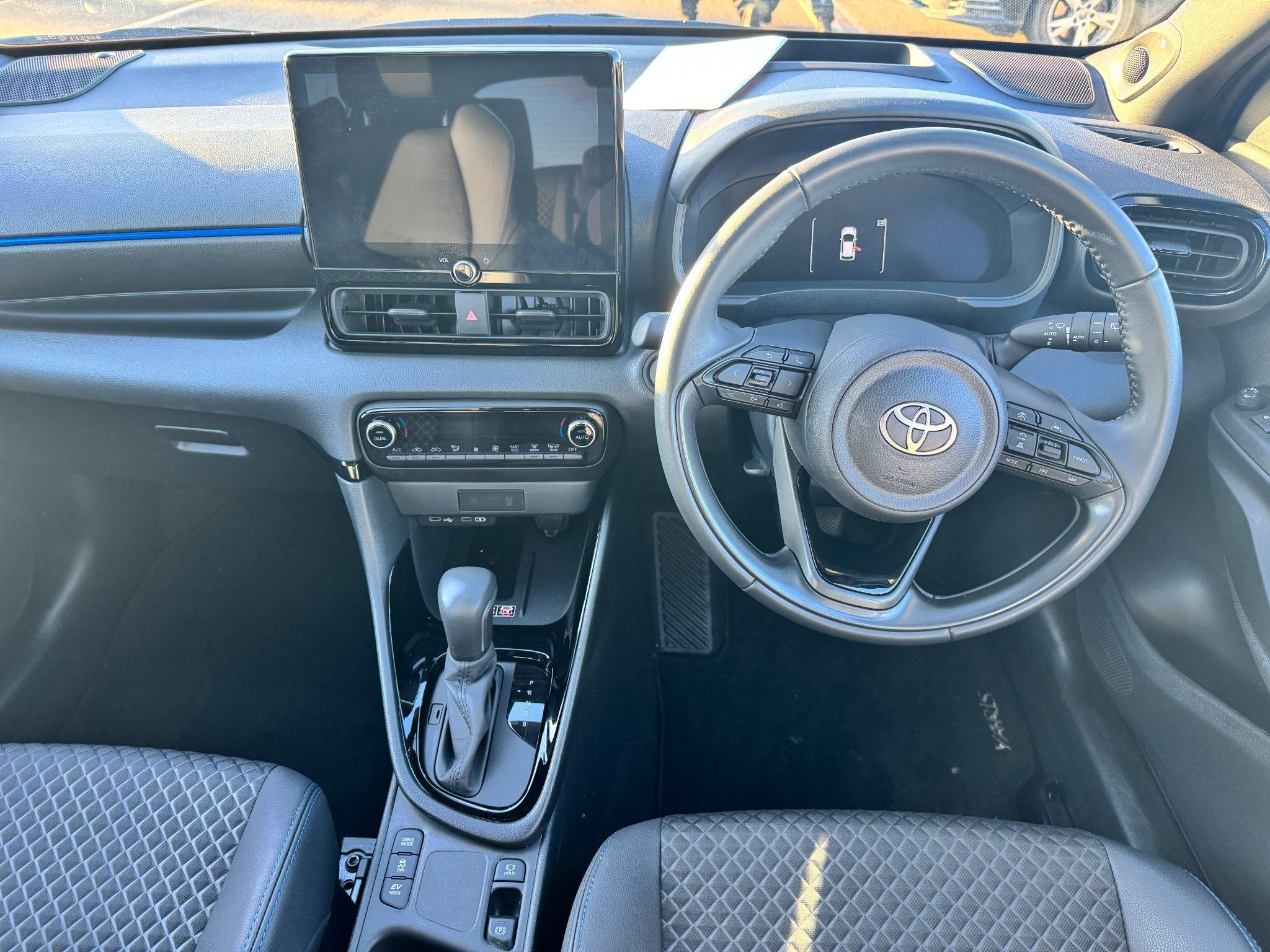 Toyota Yaris Image 15