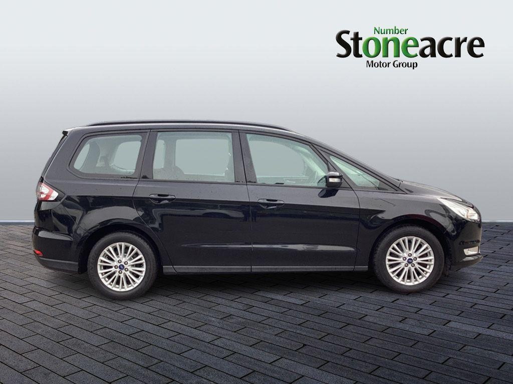 Ford Galaxy Image 2