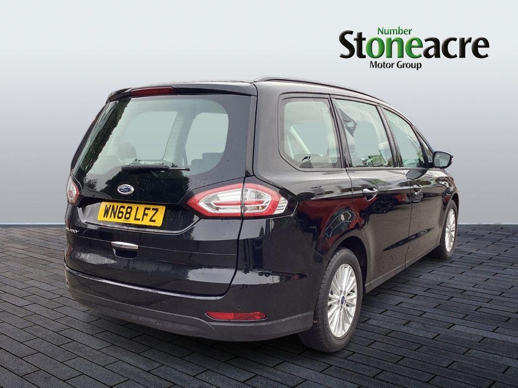 Ford Galaxy Image 3